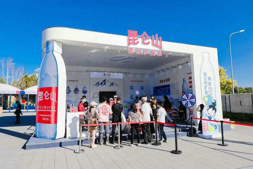 在这个充满 在这个充满