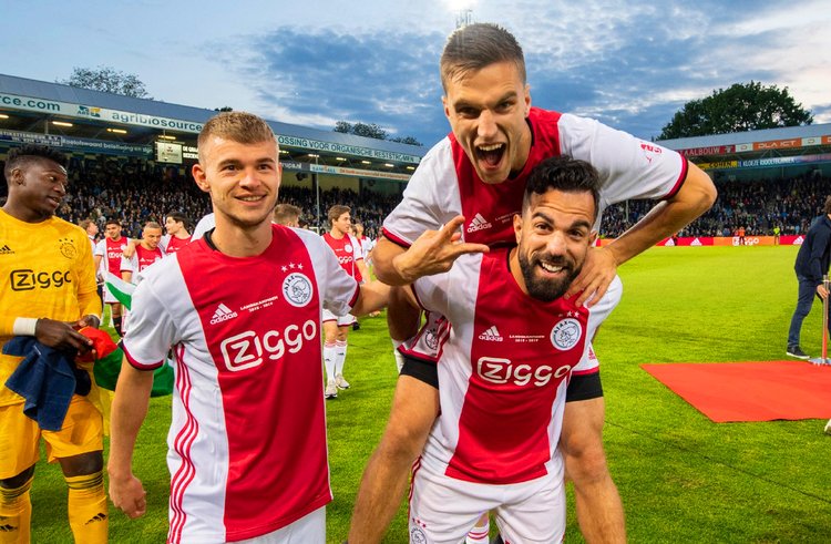 球员为巴萨 球员为巴萨