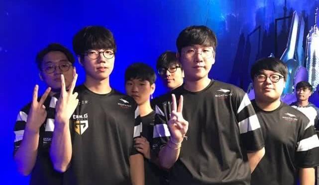 年轻球员培 年轻球员培